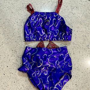 TaytrVibe Dancewear JOEY/Cupid set with bow: size 5/6